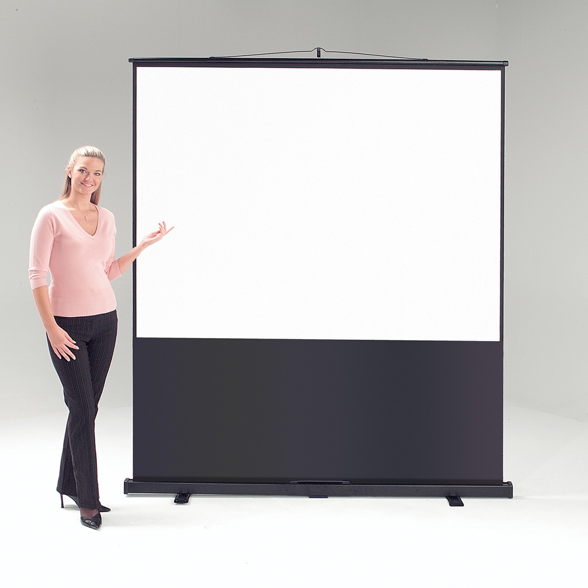 how to choose a projector screen